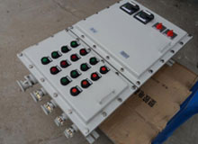 ���I���������������